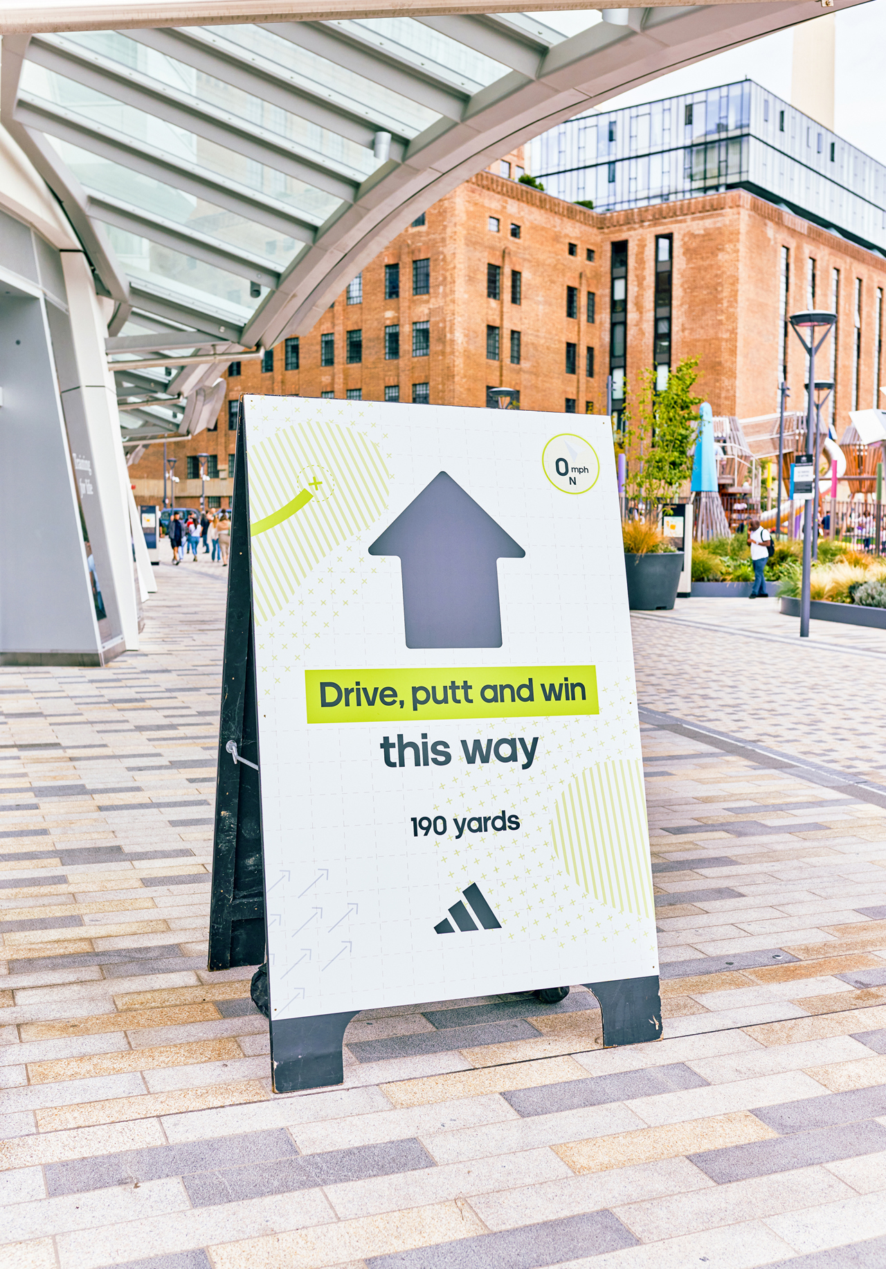 tangent_agency_activation_battersea_golf_07.jpg
